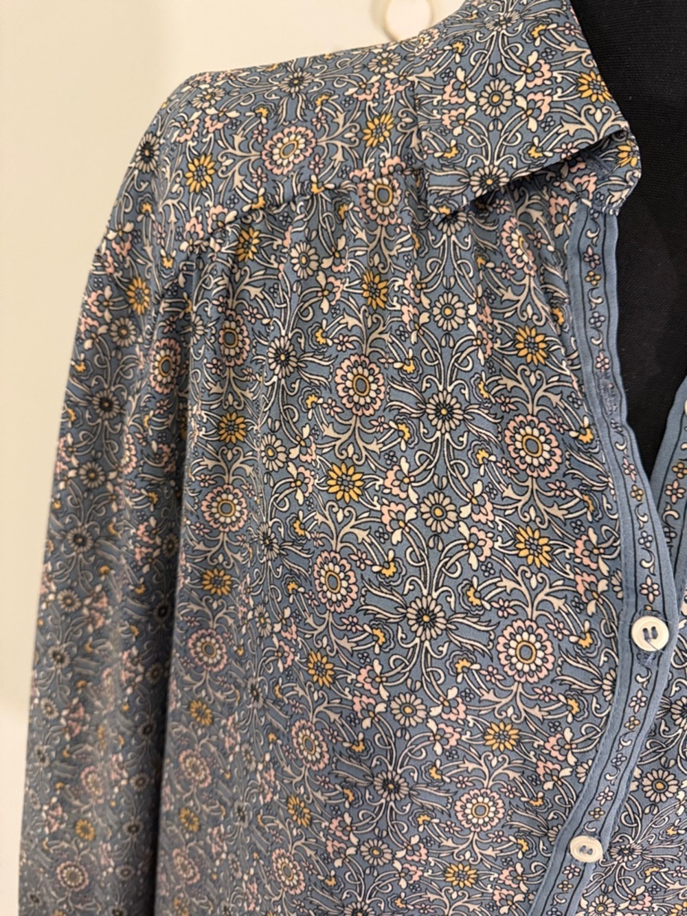 Max Studio Blue Patterned Button Front Blouse - Picture 4 of 6